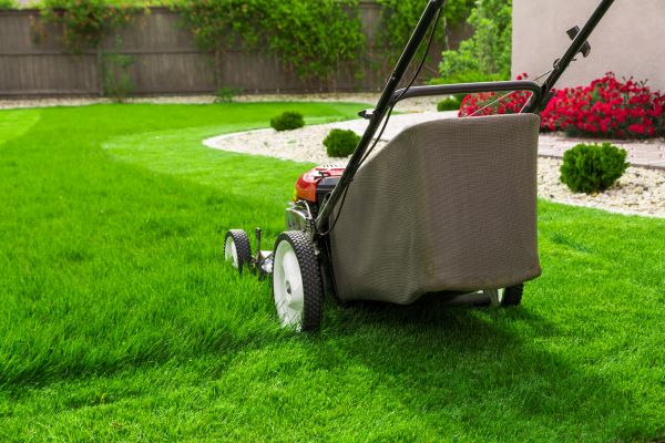 Lawn Mowing in Ballwin