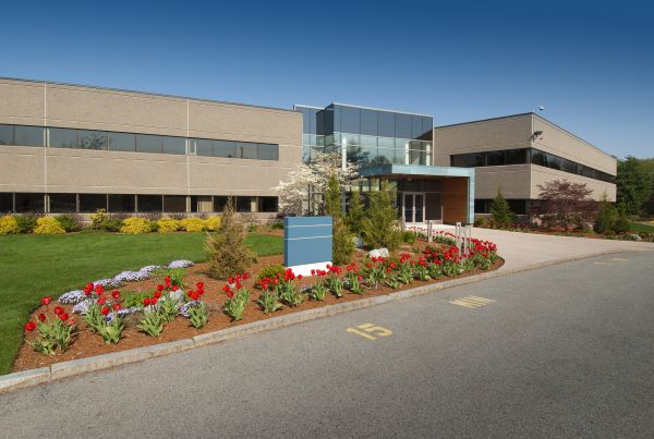 Cost of Commercial Groundskeeping in Ballwin